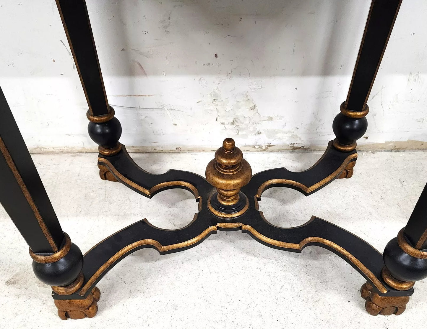 French Black Lacquered and Giltwood Table