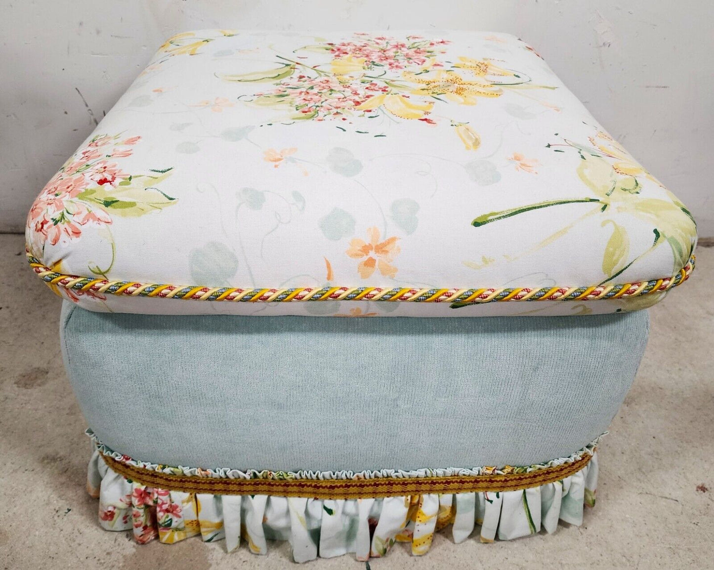 Shabby Chic Designer Cottage Ottoman Pouf