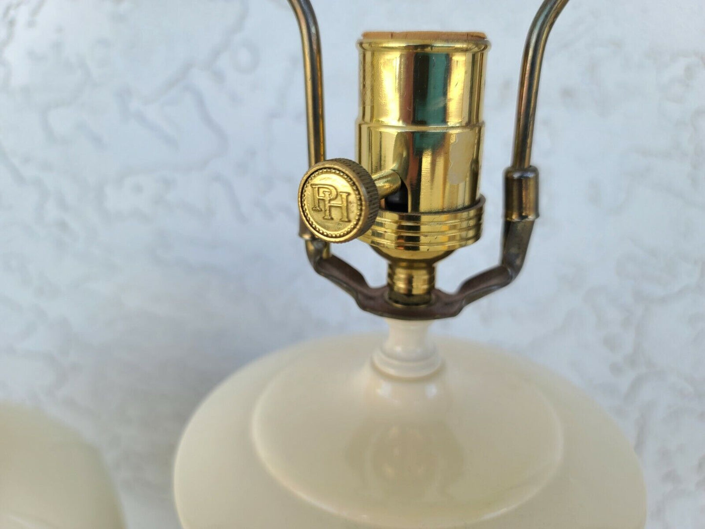 Vtg Pair of PAUL HANSON Ceramic Lamps with Embossed Iris Flowers in Cream/Ivory