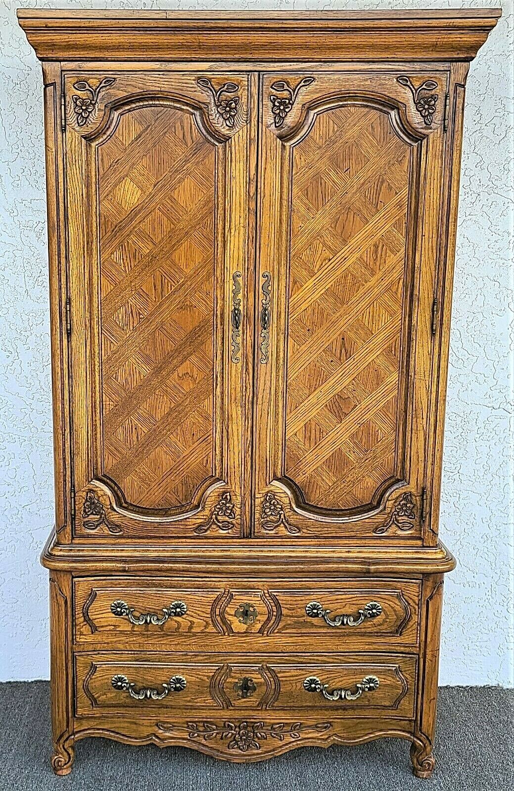 Vintage THOMASVILLE French Provincial Solid Wood Queen or Double Headboard