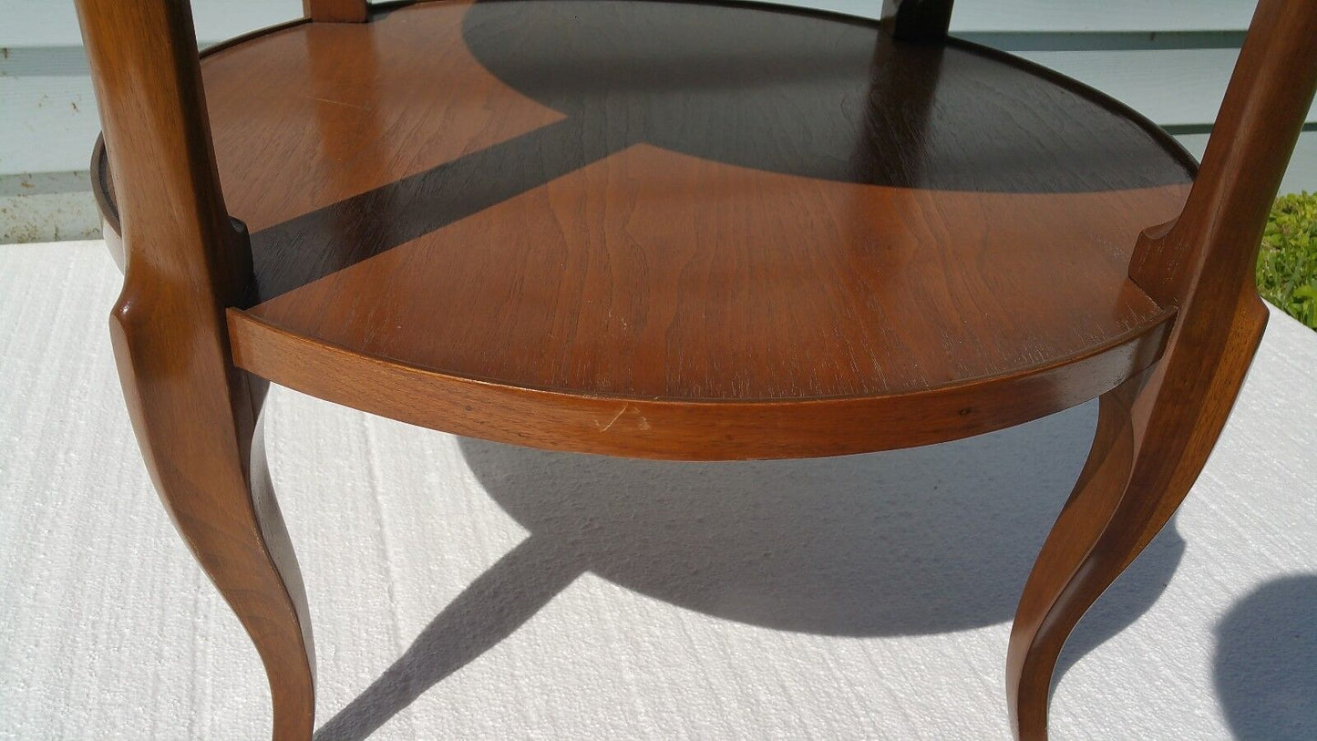 VTG Bodart French Country Provincial 2 Tier Side End Lamp Wood Occasional Table