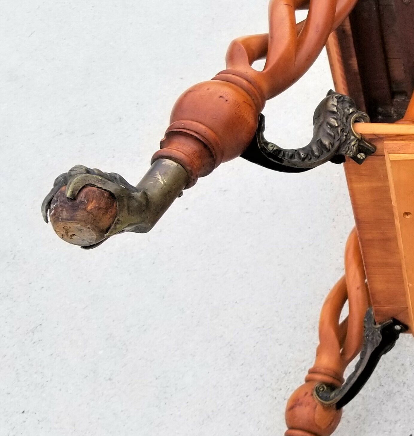 Antique Asian Chinoiserie Wood & Brass Dragons Claw & Ball Lamp Accent Table 29"
