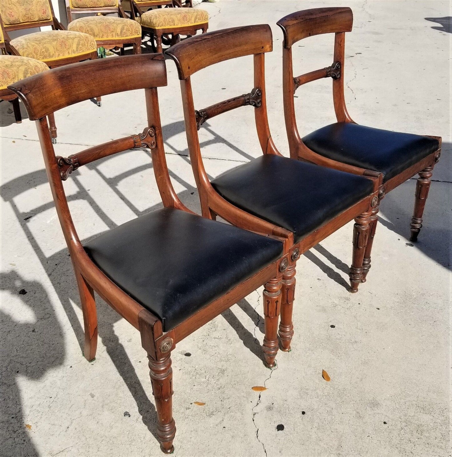 (1) ONLY William IV ca 1830 Hand Carved Mahogany Chairs Burl Bar Back Brass Inlay