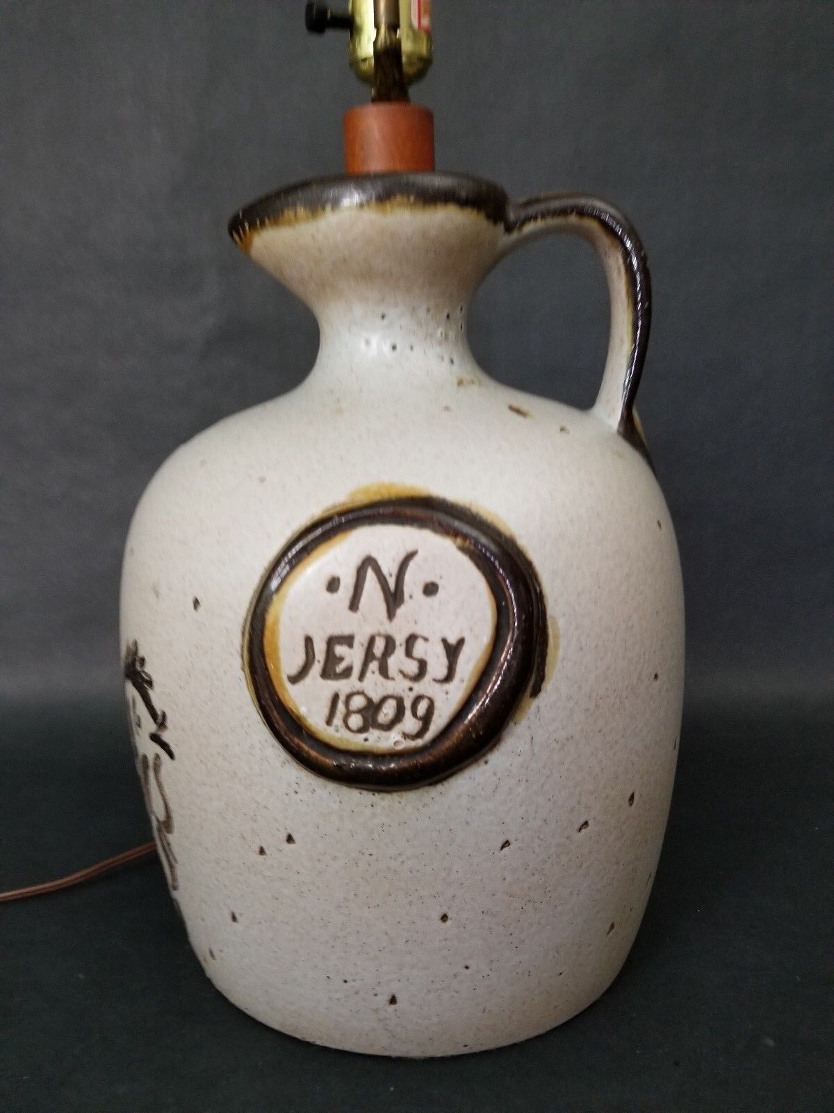Vtg Ceramic Jug New Jersey Chicken LIBERTY FOREVER 1809 Folk Art Table Lamp