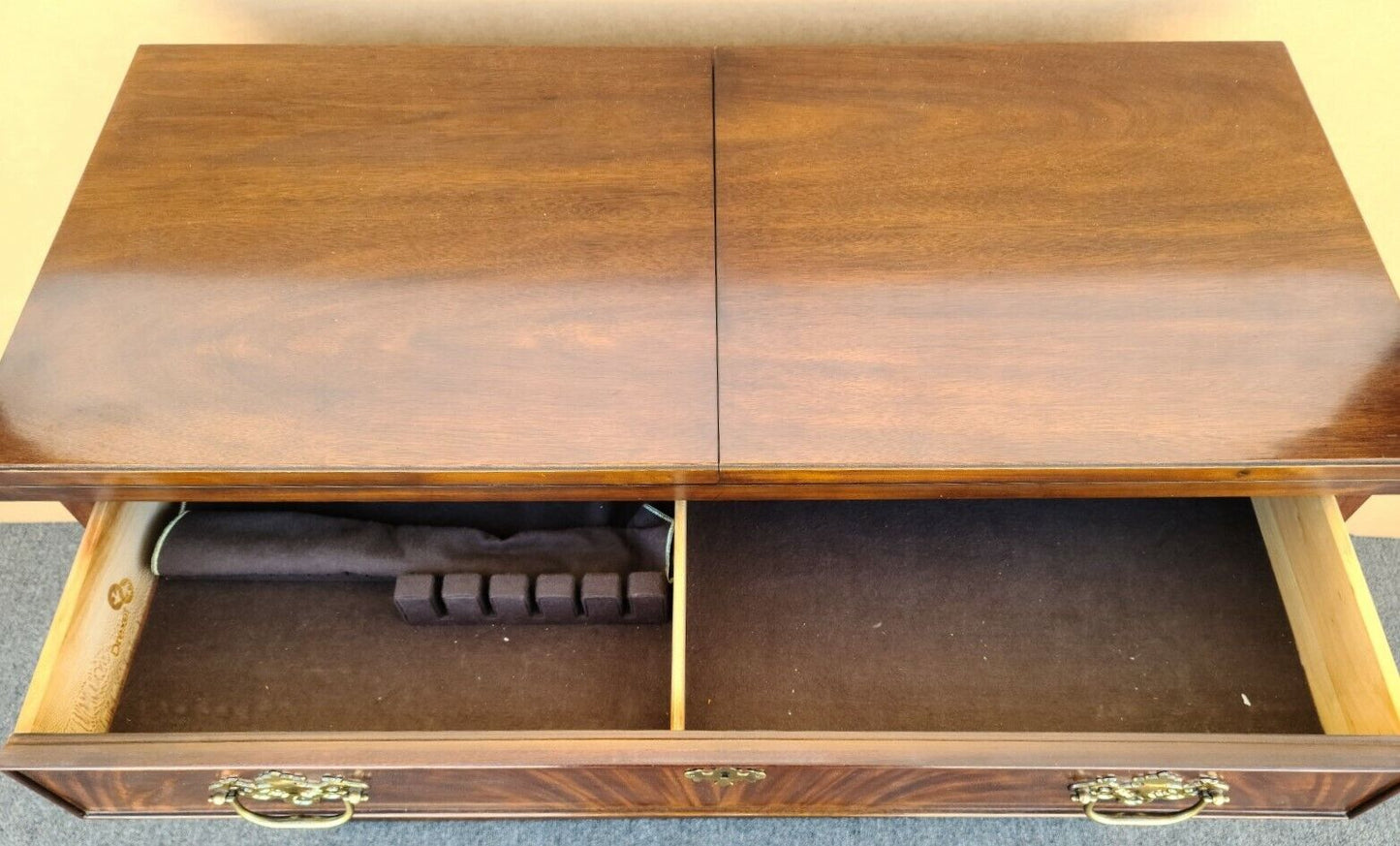 Vtg DREXEL Flame Mahogany Flip Top Rolling Buffet Sideboard Dry Bar Server Cart