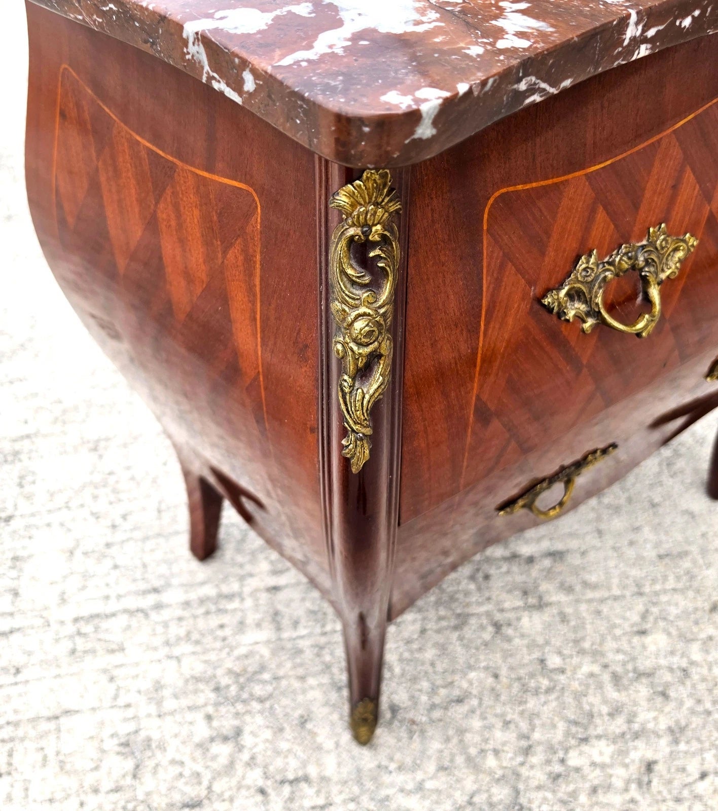 Pair of French Louis XV Style Bombe Commodes Bedside Tables Nightstands