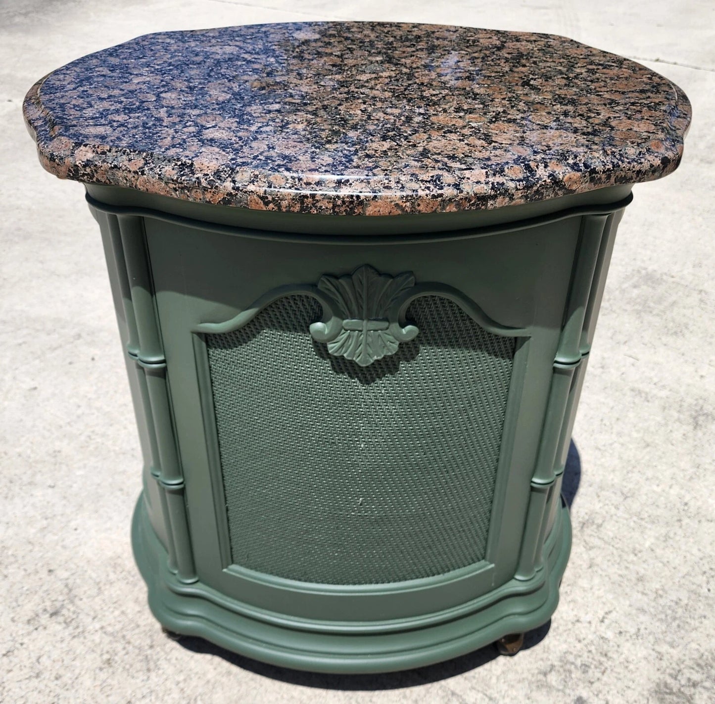 Drexel Dry Bar Kitchen Island Rolling