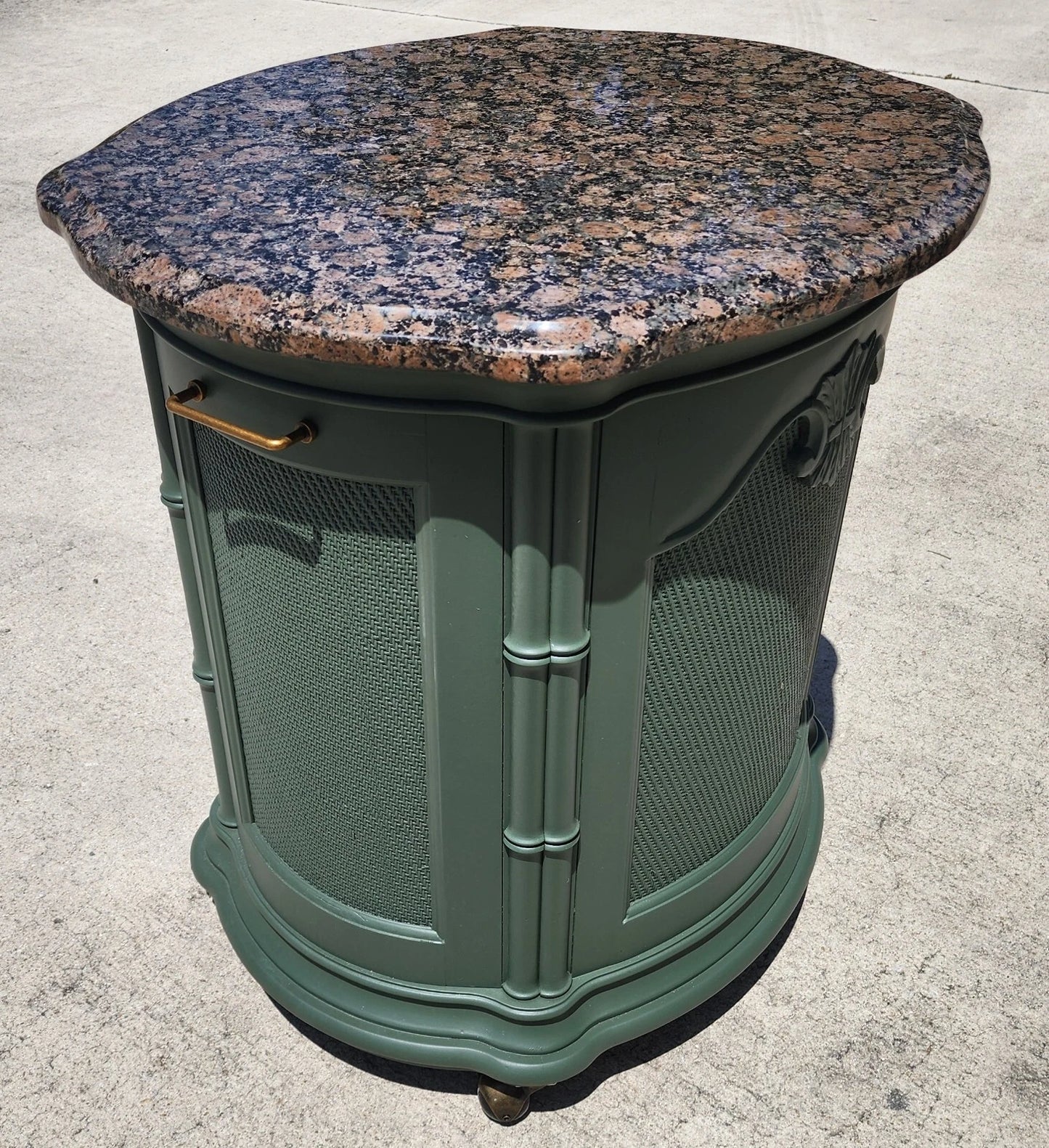 Drexel Dry Bar Kitchen Island Rolling