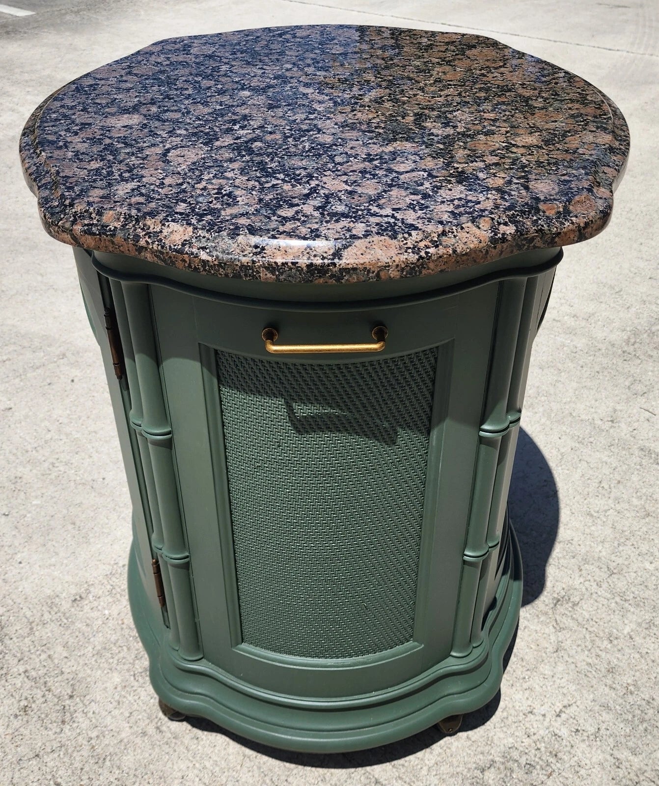 Drexel Dry Bar Kitchen Island Rolling