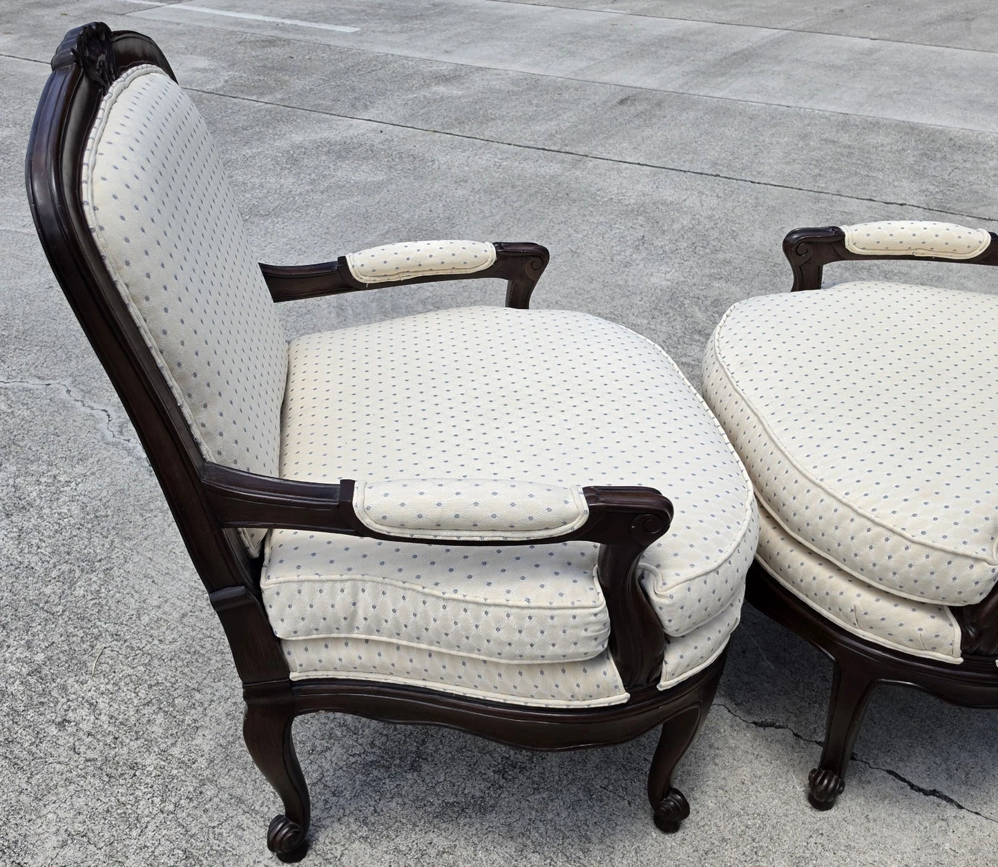 Howard Miller French Country Fauteuil Armchairs A Pair