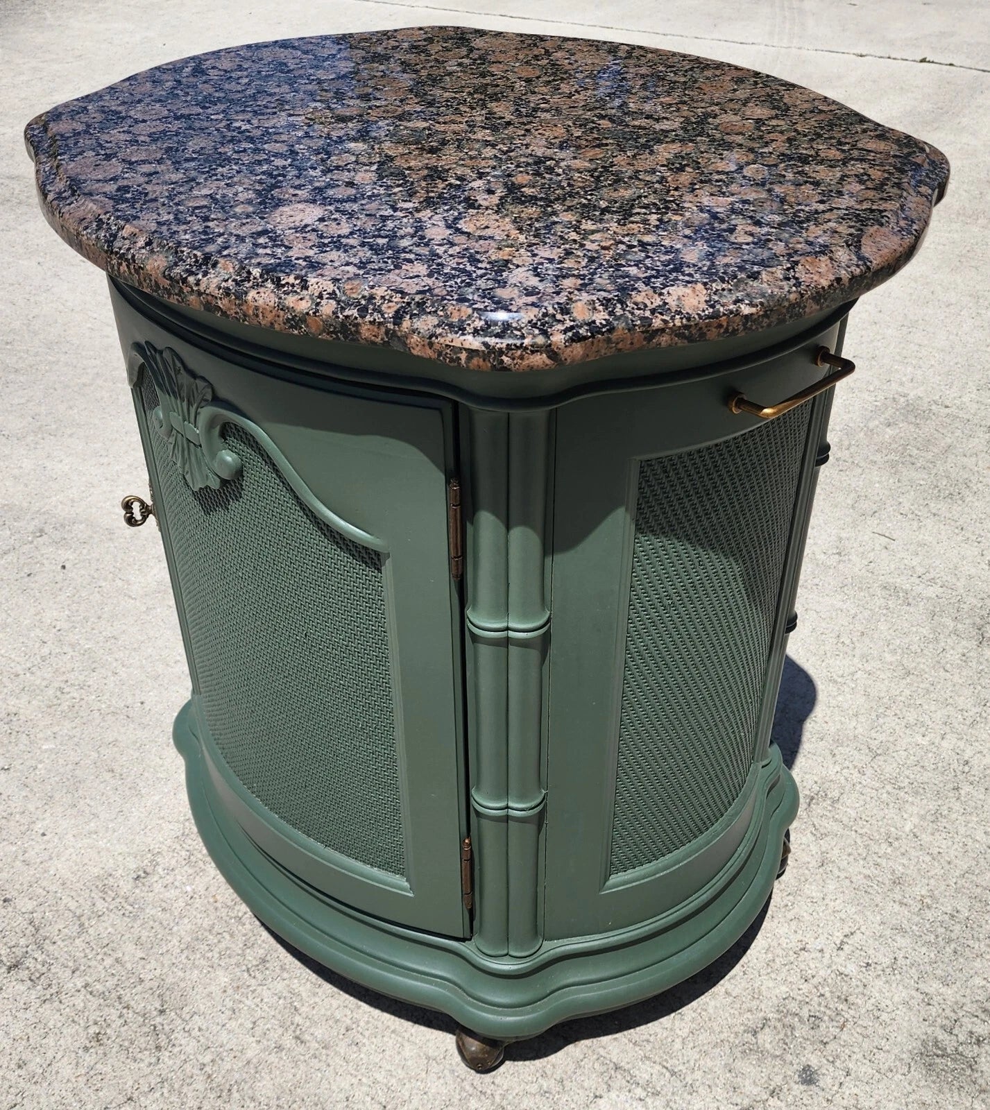 Drexel Dry Bar Kitchen Island Rolling