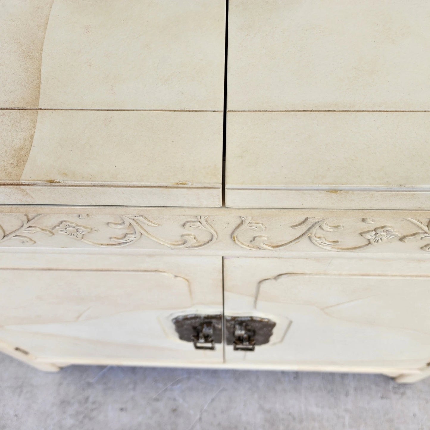 Vtg HENREDON by Roy Coleman Lacquered Bar Buffet Faux Goat Skin Asian Style