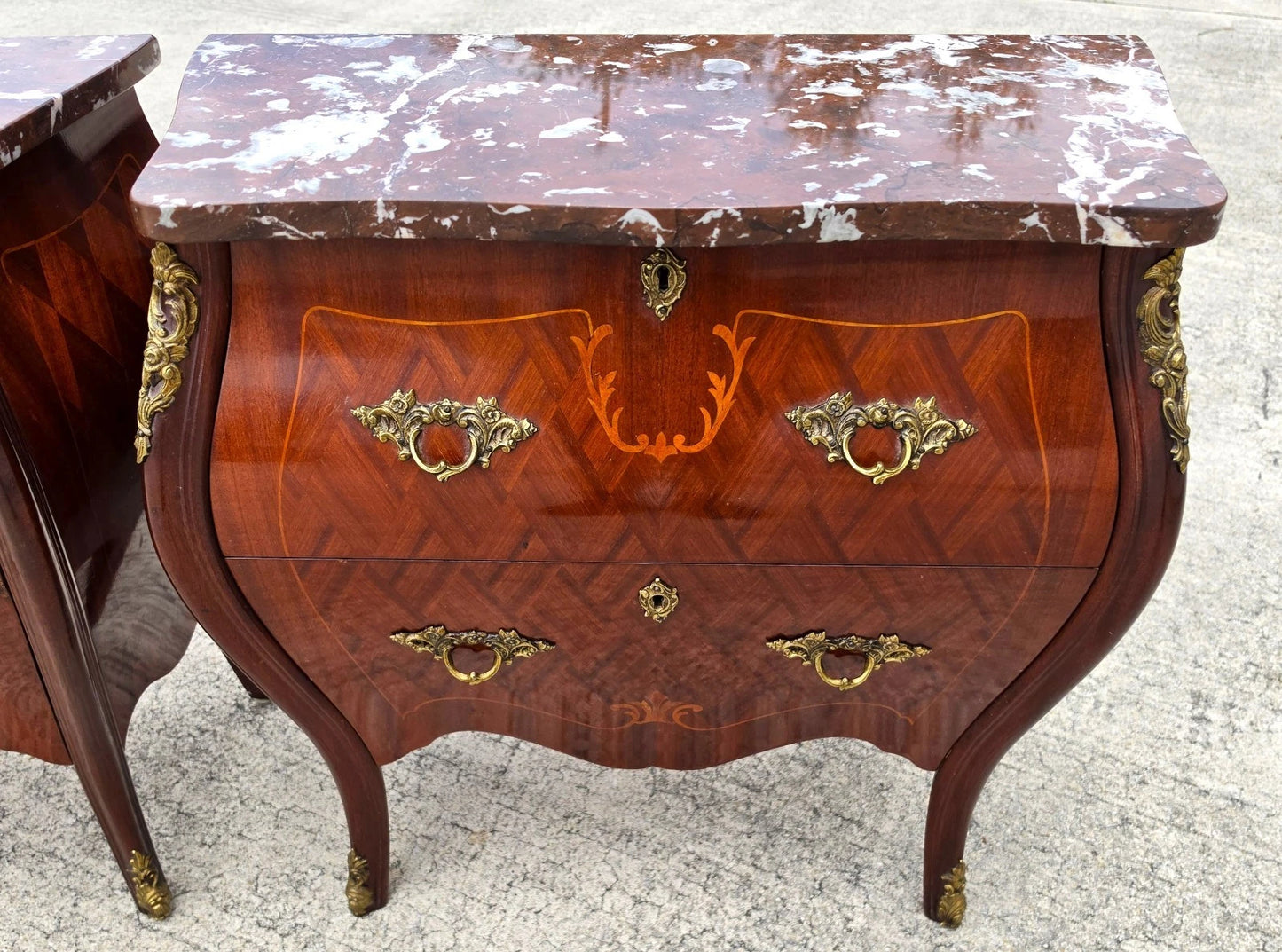Pair of French Louis XV Style Bombe Commodes Bedside Tables Nightstands