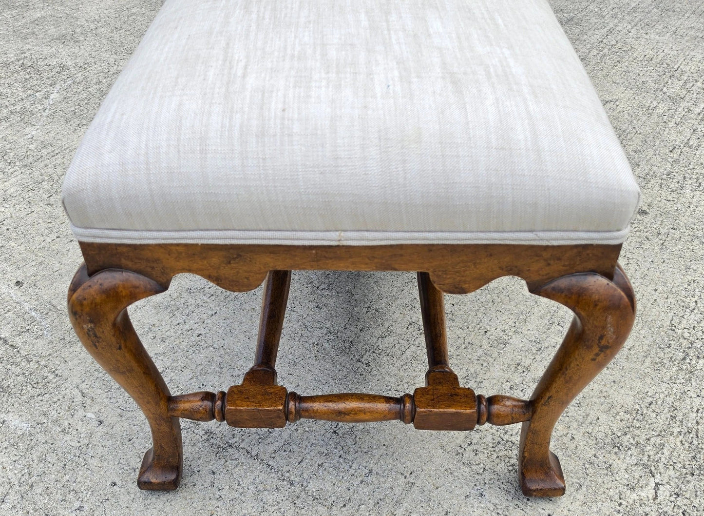 Jerry Pair Queen Anne Linen Walnut Califia Bench