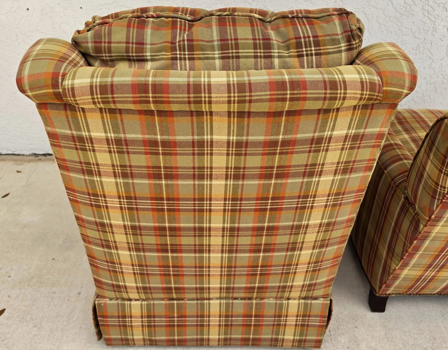 Sherrill English Country Swivel Rocker Lounge Club Chair