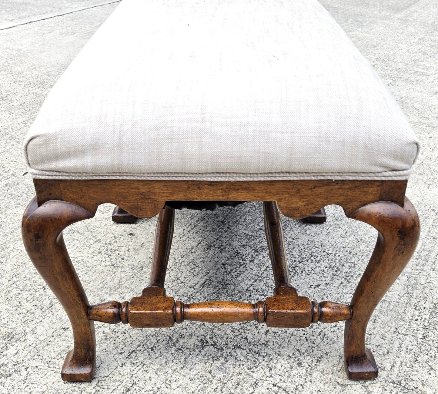 Jerry Pair Queen Anne Linen Walnut Califia Bench