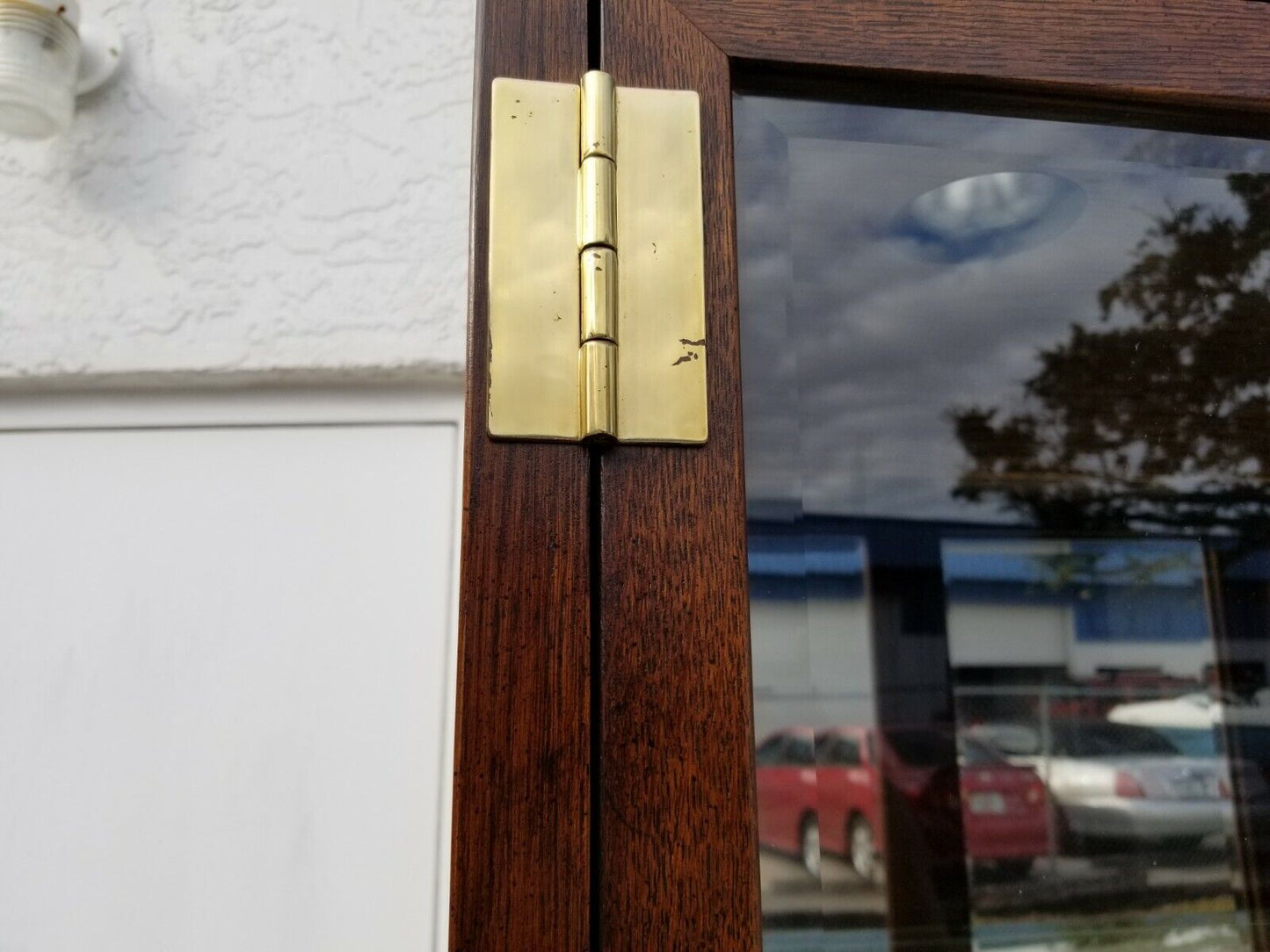 HENREDON Display Cabinets Etagere Vitrines Scene One Campaign