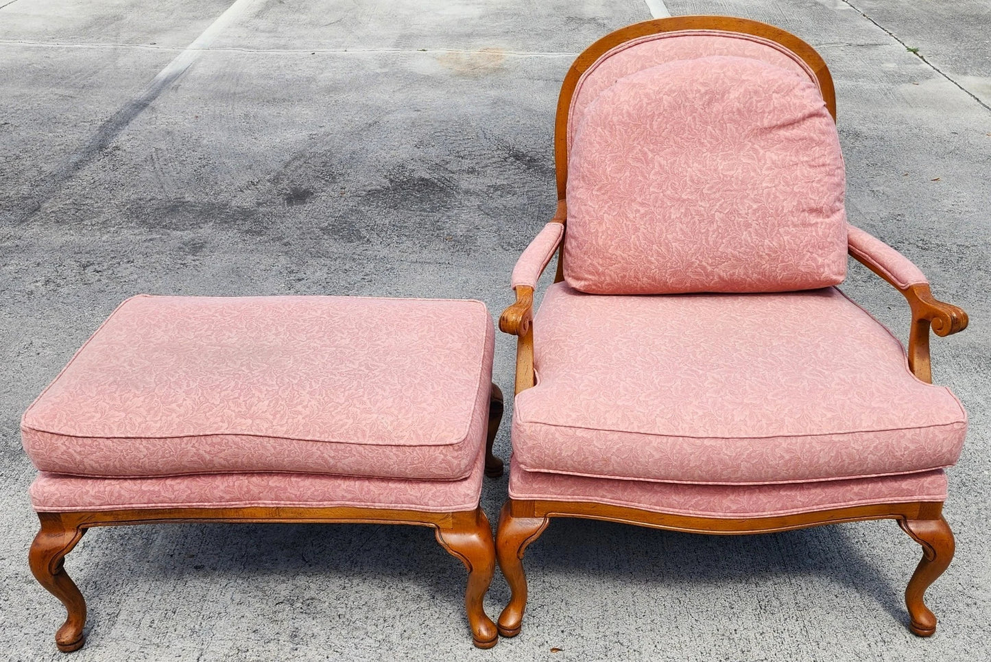 Thomasville French Provincial Louis XV Pink Damask Chair & Ottoman Set