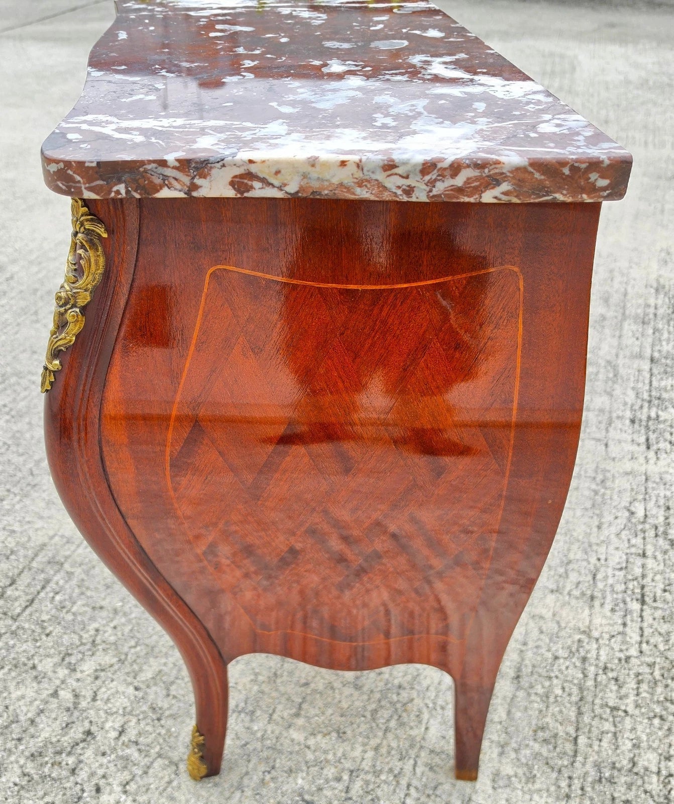 Pair of French Louis XV Style Bombe Commodes Bedside Tables Nightstands