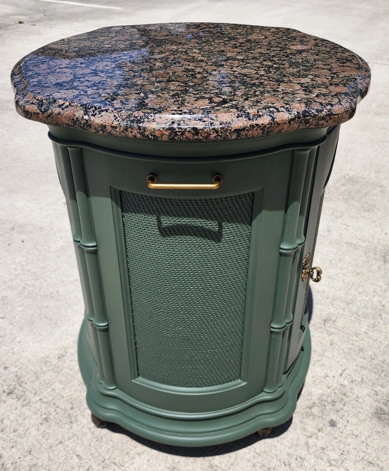 Drexel Dry Bar Kitchen Island Rolling