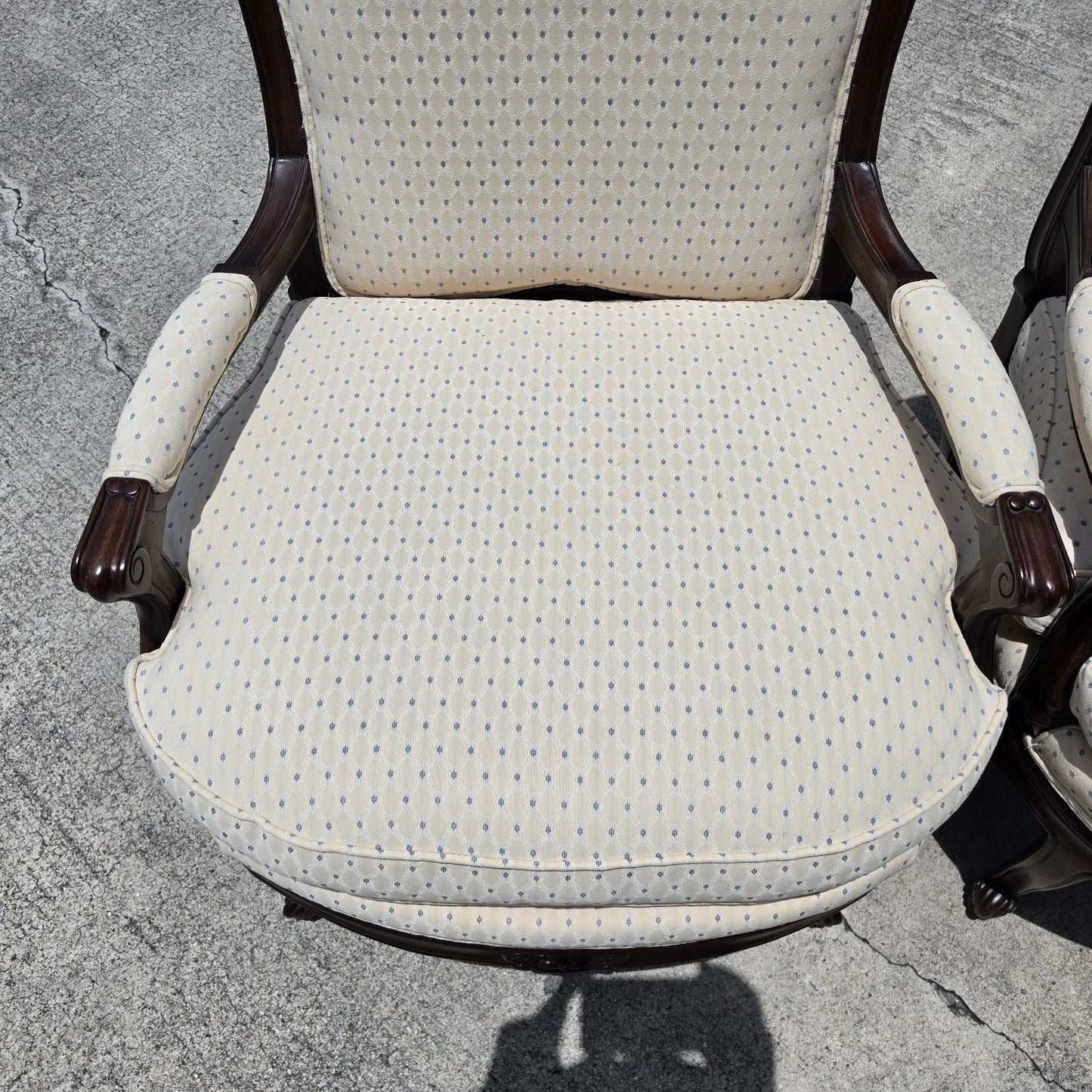 Howard Miller French Country Fauteuil Armchairs A Pair