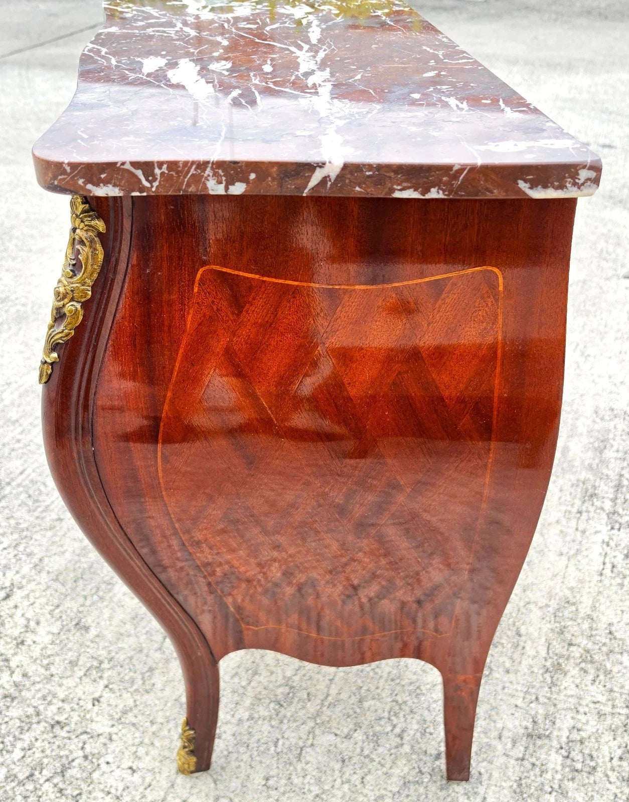 Pair of French Louis XV Style Bombe Commodes Bedside Tables Nightstands