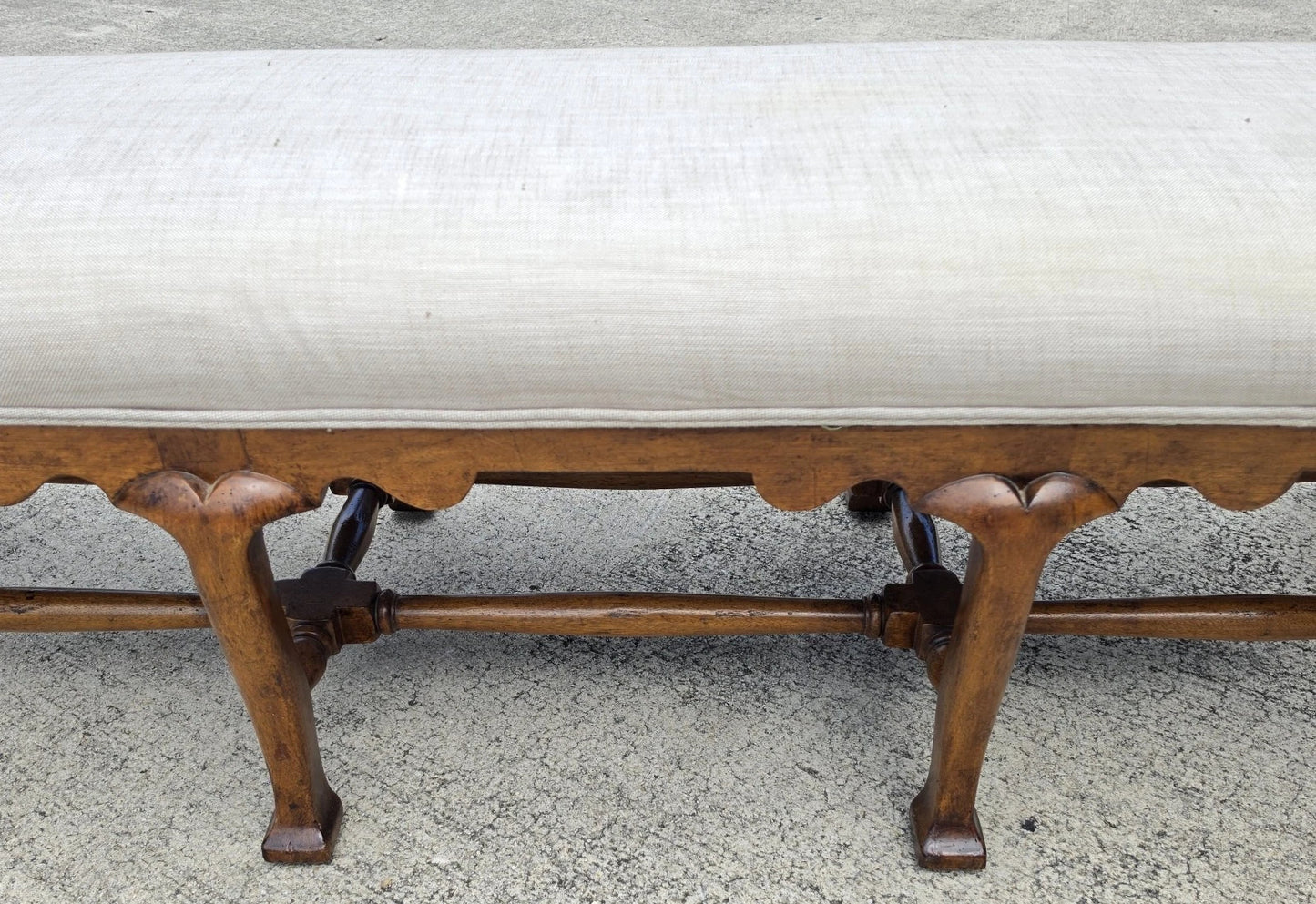 Jerry Pair Queen Anne Linen Walnut Califia Bench