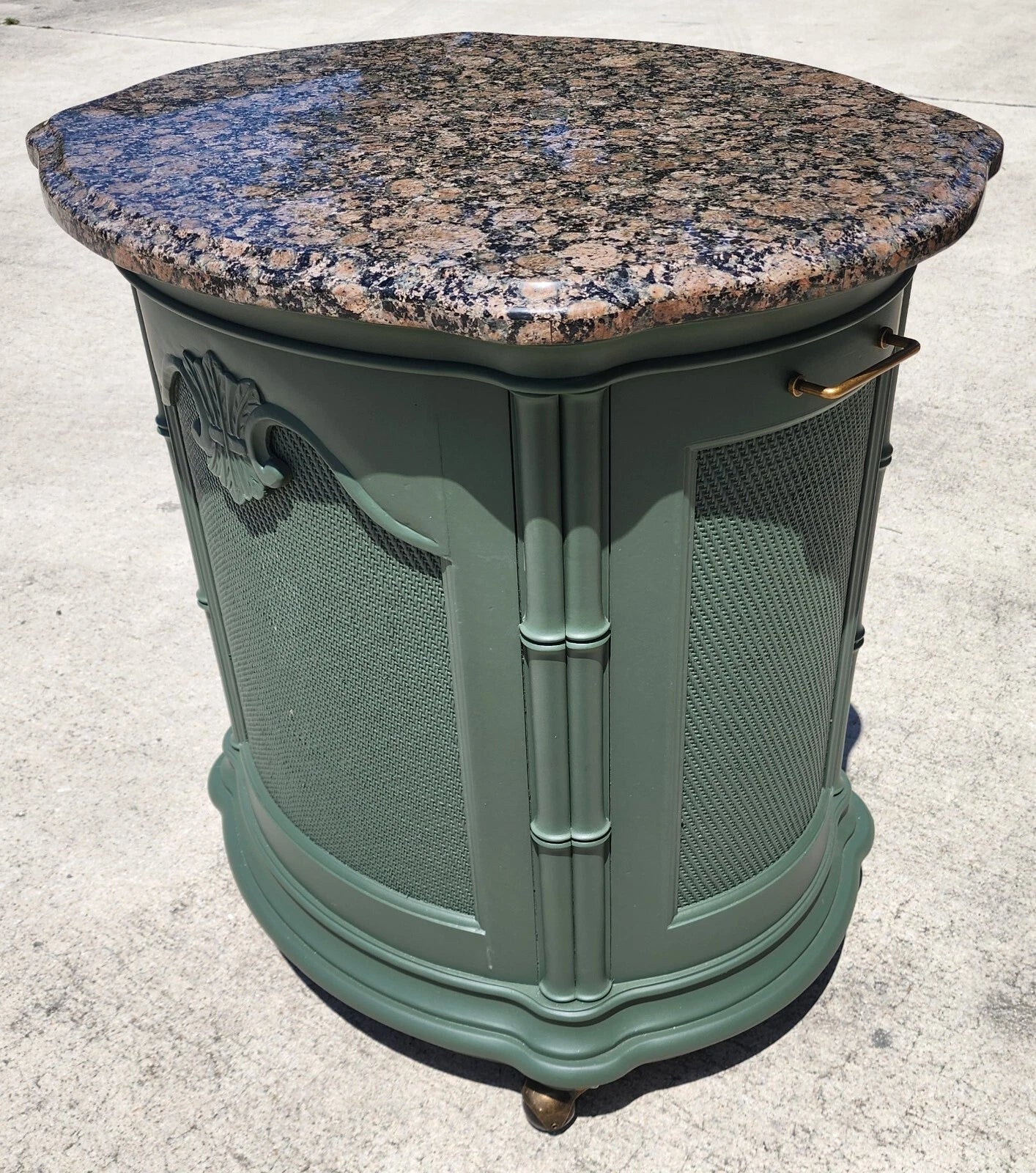 Drexel Dry Bar Kitchen Island Rolling