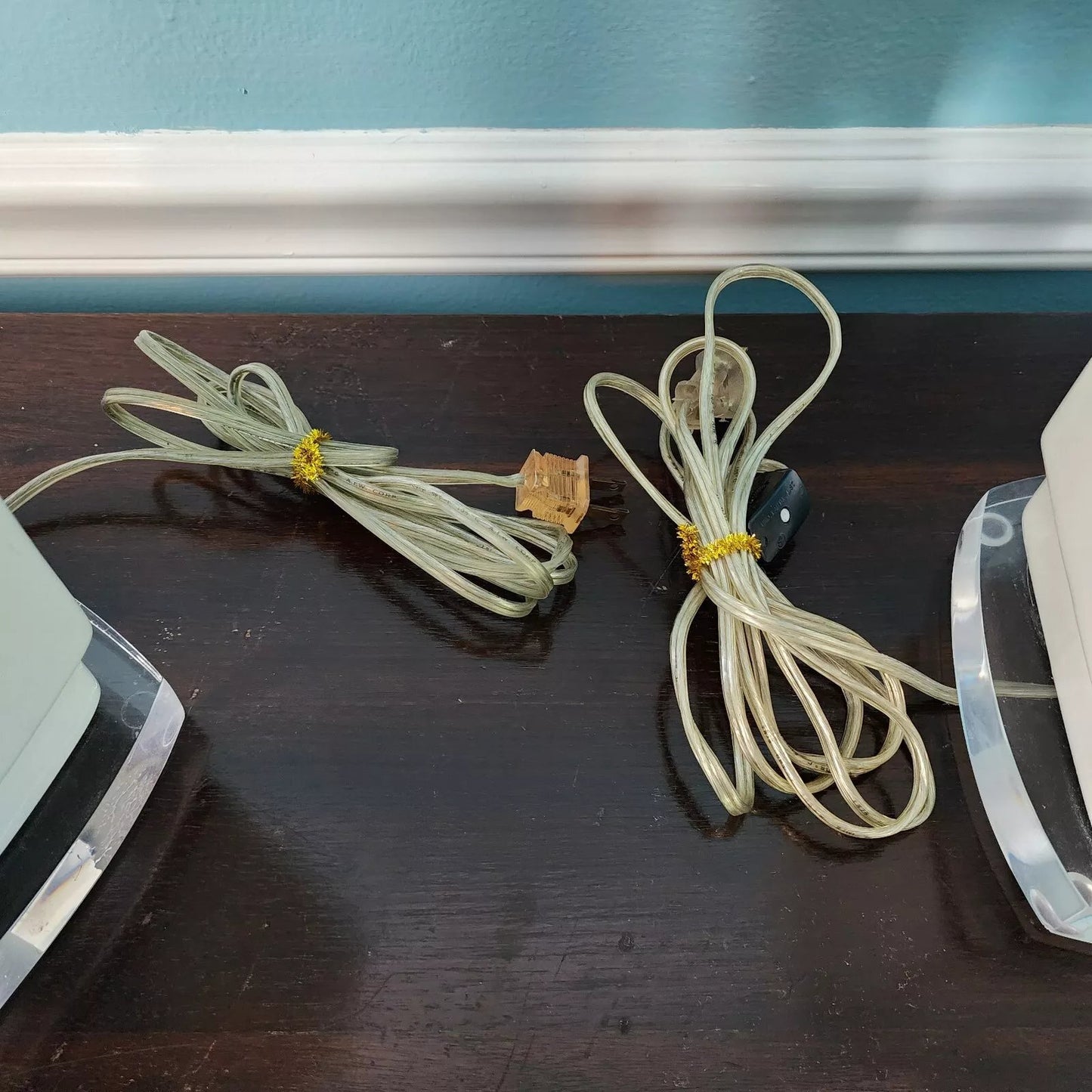 Vintage MCM Bauer Table Lamps Ceramic Lucite White Pair