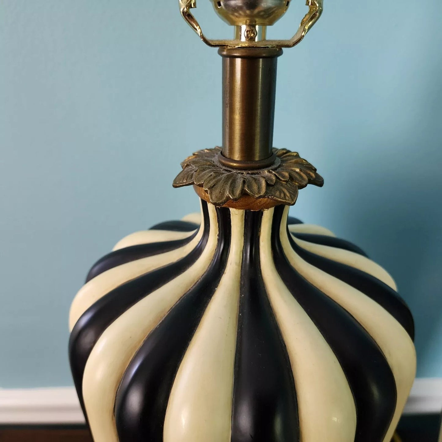 Chelsea House Table Lamps Pair