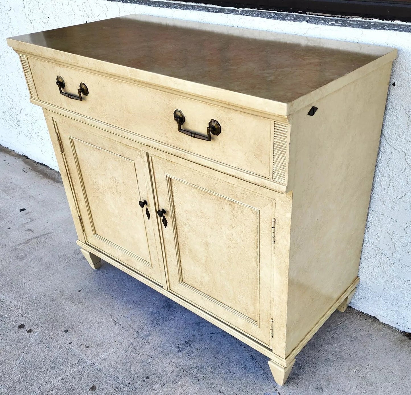 Vintage Dry Bar By Davis Cabinet Co