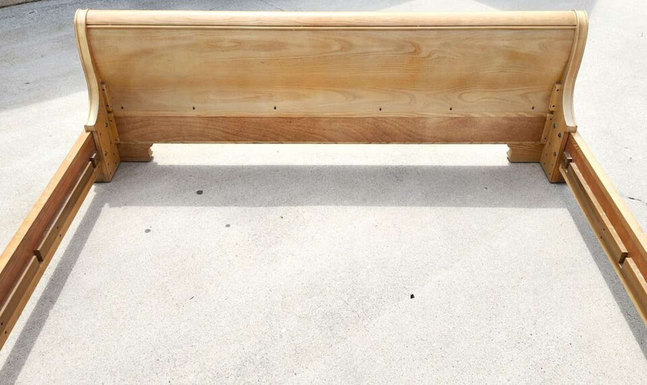 Drexel Heritage Corinthian Bedframe King Sleigh