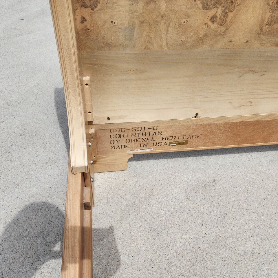 Drexel Heritage Corinthian Bedframe King Sleigh