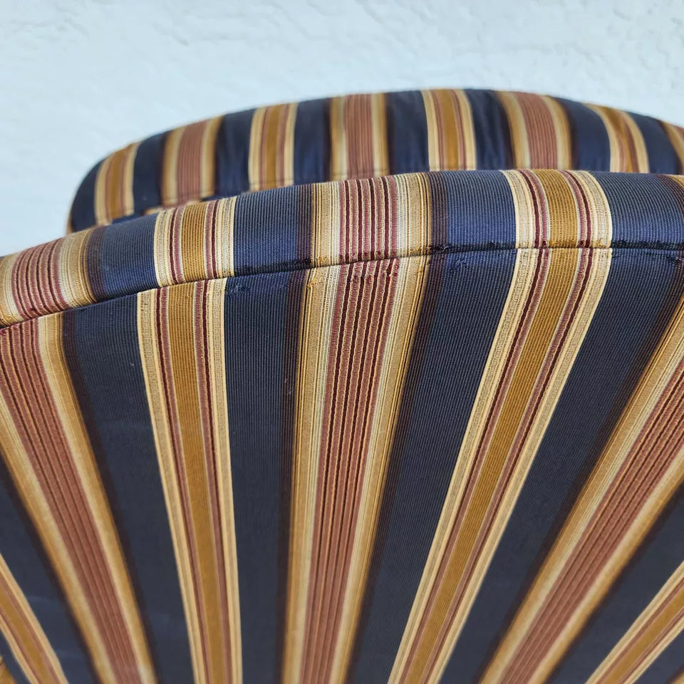 Ethan Allen English Lounge Armchair Very Comfortable!