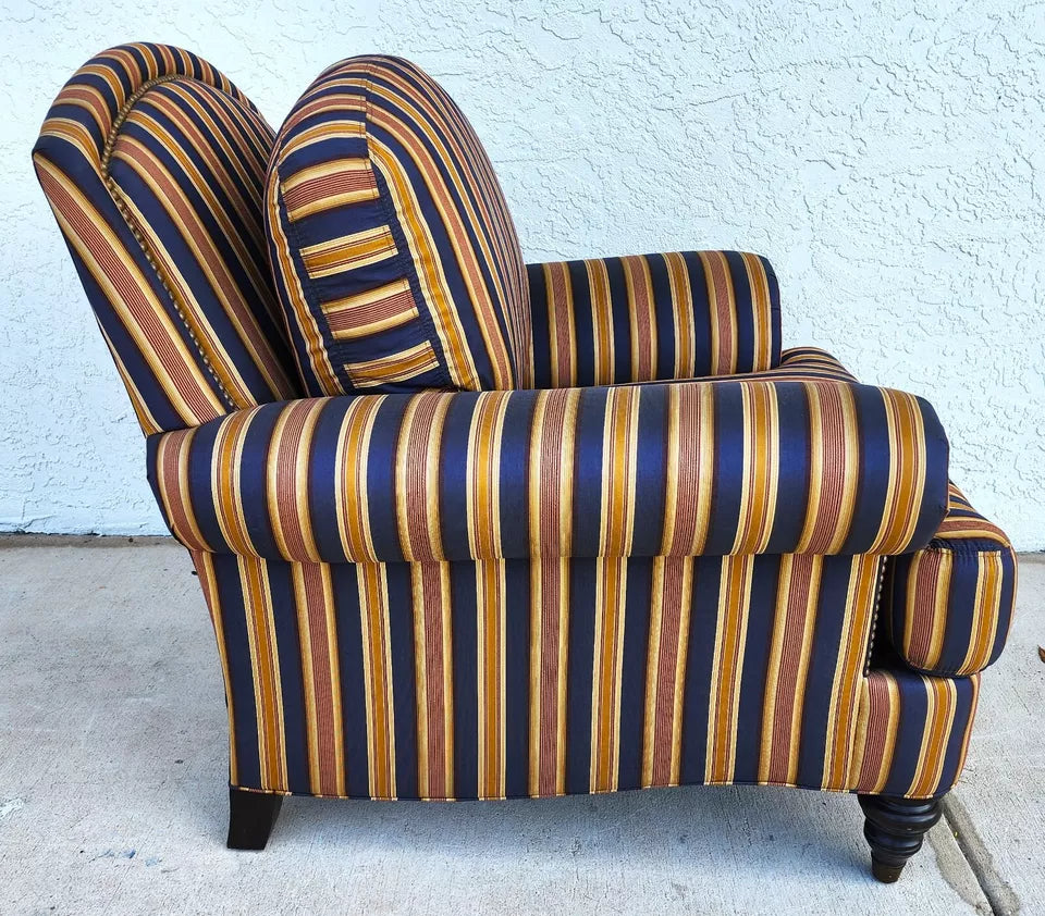 Ethan Allen English Lounge Armchair Very Comfortable!