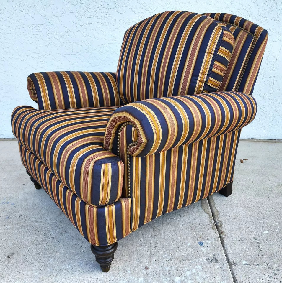 Ethan Allen English Lounge Armchair Very Comfortable!