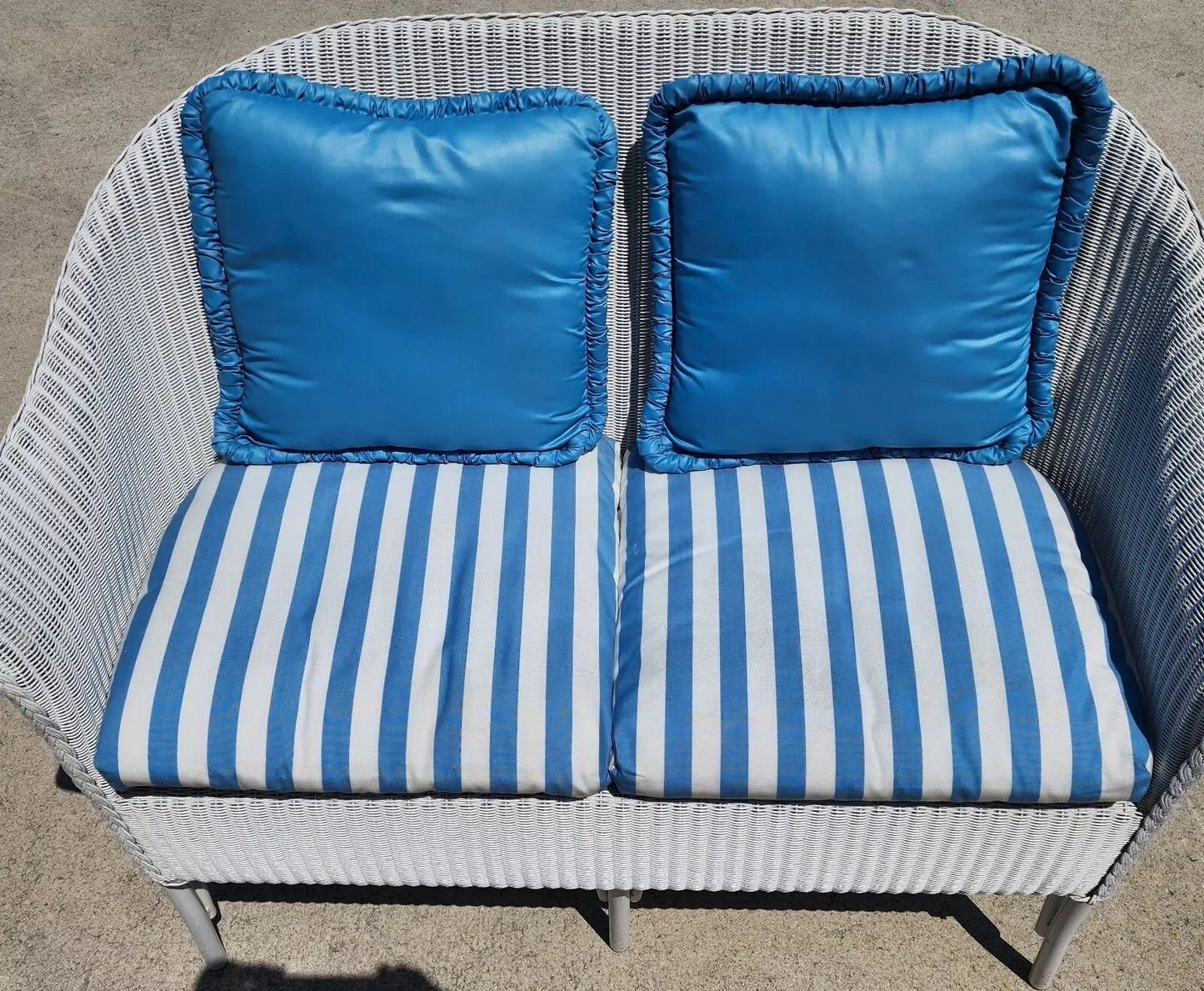 LLOYD FLANDERS Loom Wicker Settee