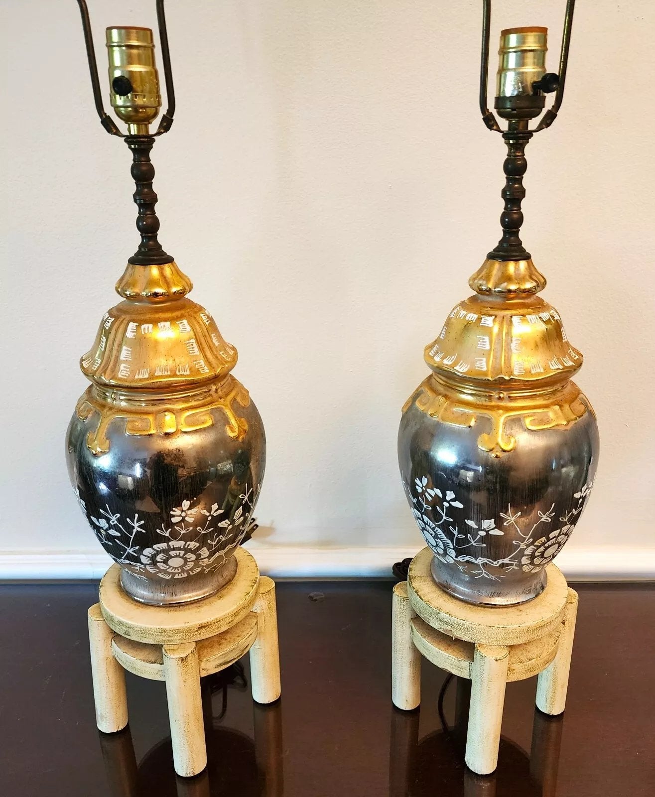 Vintage Asian Hummingbird Table Lamps Pair