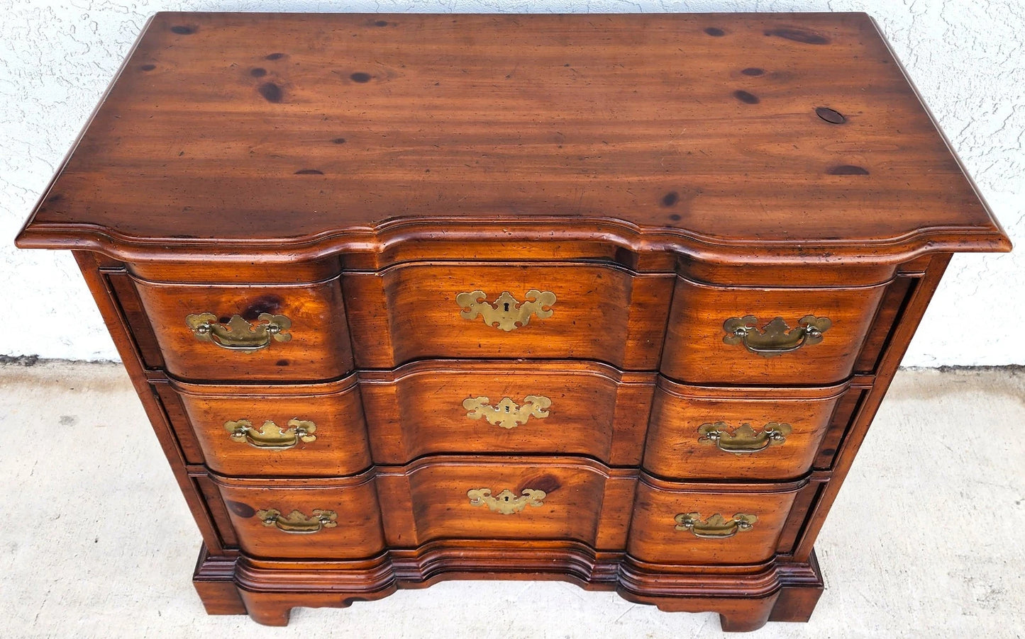 HERITAGE Chippendale Dresser Chest Blockfront