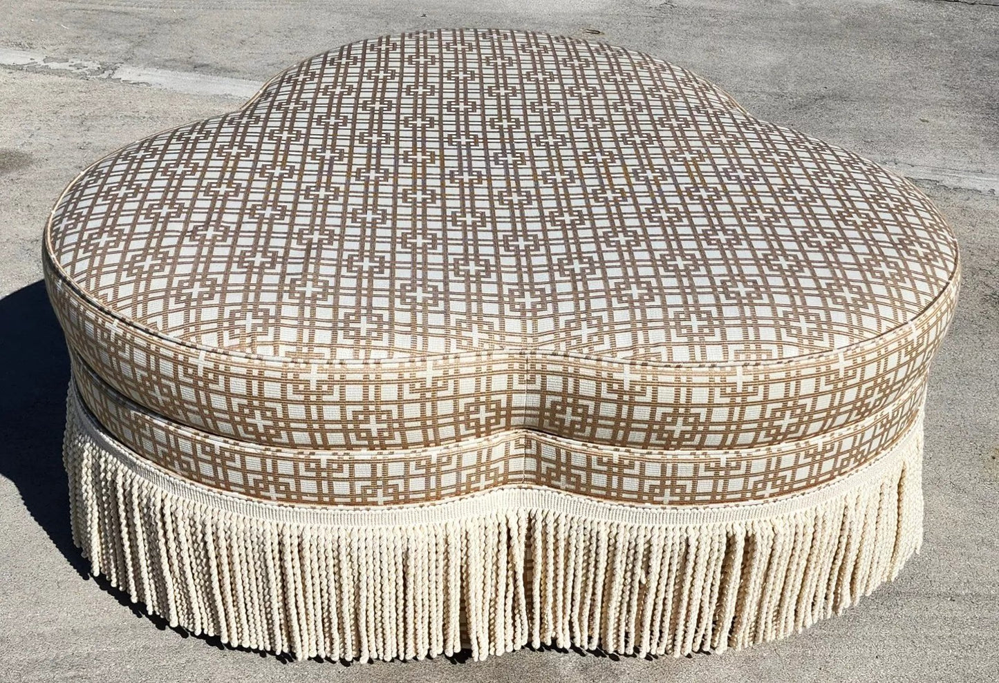 Cloverleaf Ottoman Rolling by Hickory Chair