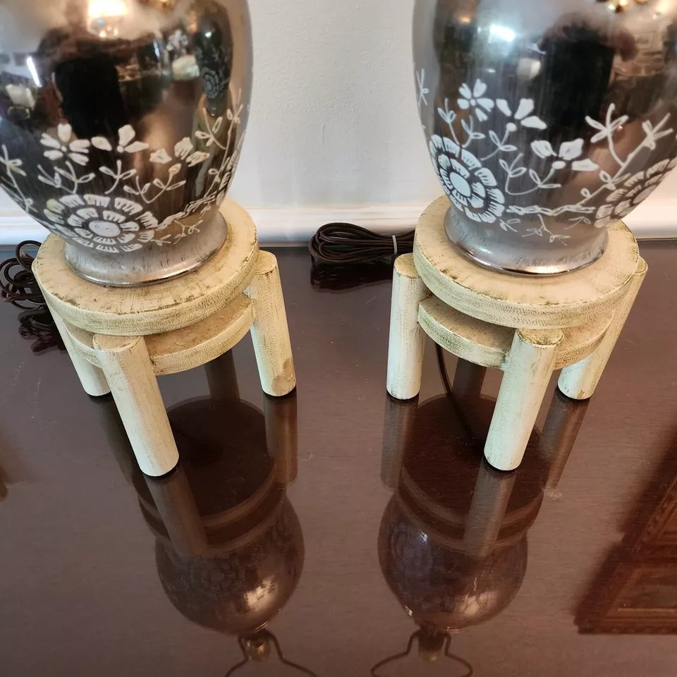 Vintage Asian Hummingbird Table Lamps Pair