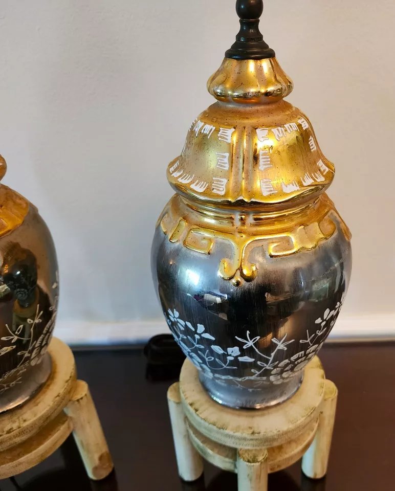 Vintage Asian Hummingbird Table Lamps Pair