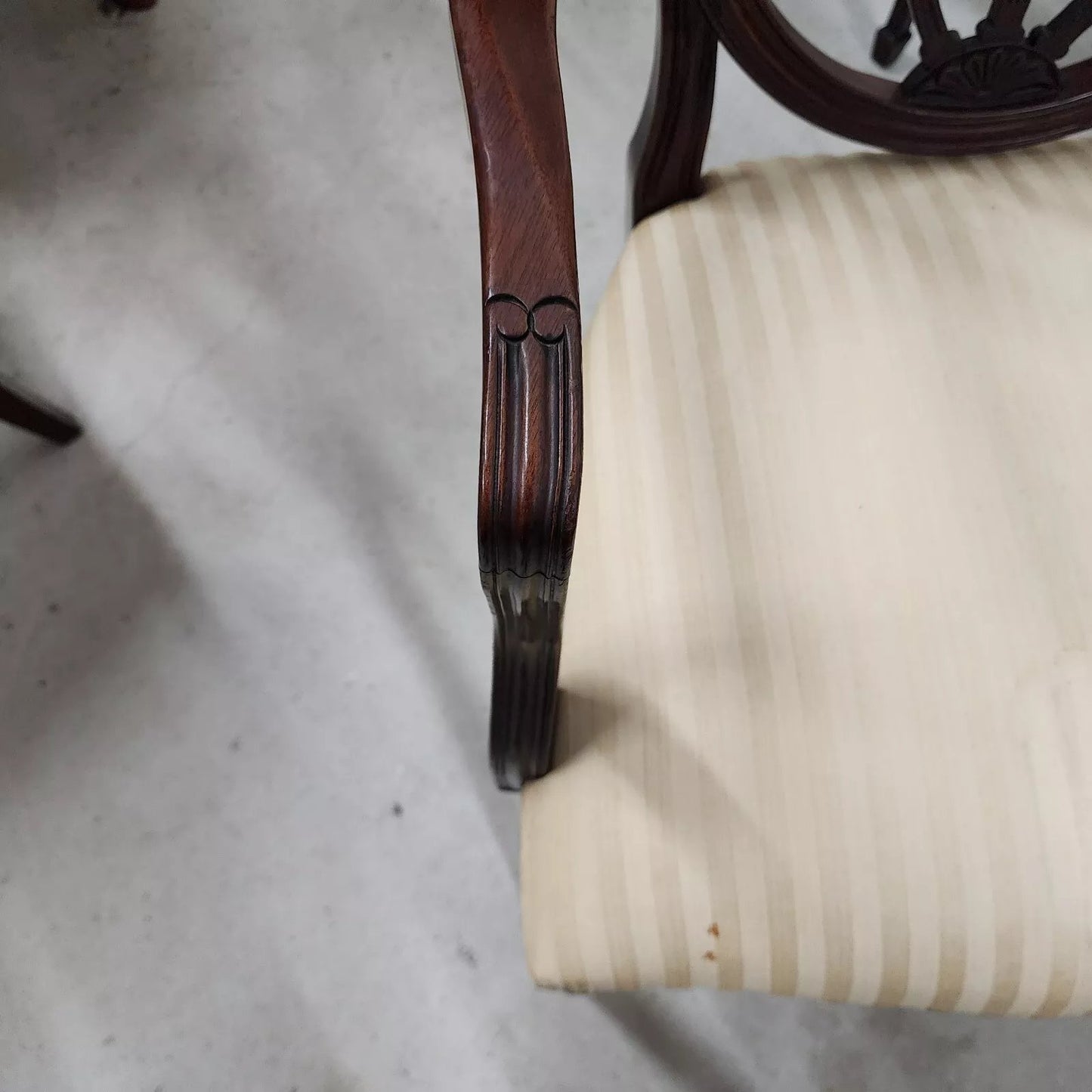 Kindel Dining Chairs Shield Back Model 76-082