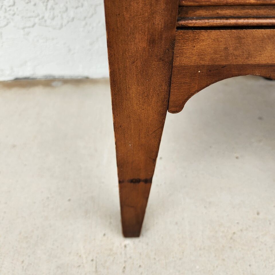 French Louis XV Nightstands Bedside Tables 1940s Pair