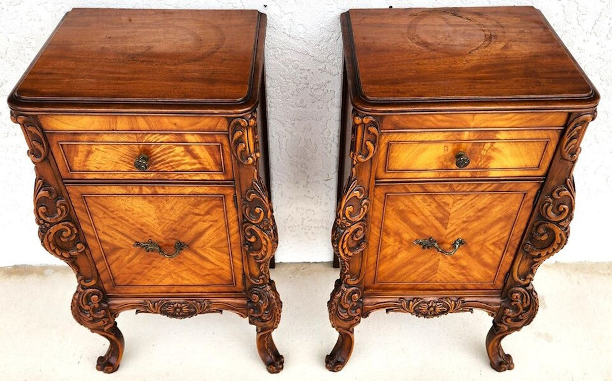 French Louis XV Nightstands Bedside Tables 1940s Pair