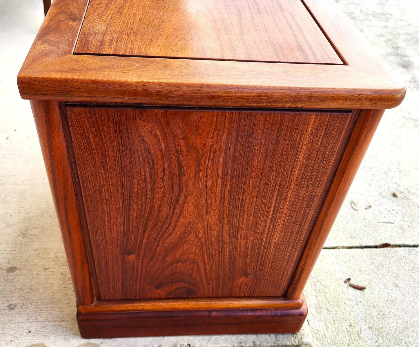Chinoiserie Asian Rosewood Nightstands Chests Pair