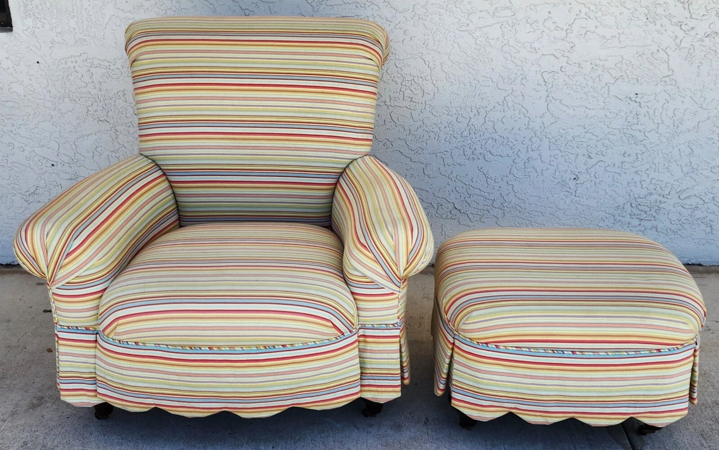 Pearson Armchair & Ottoman Rolling