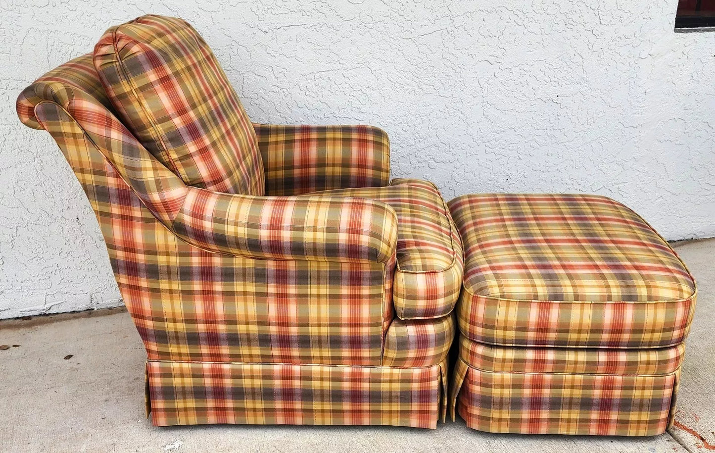 Sherrill English Country Club Chair & Ottoman