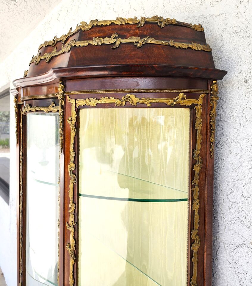 19th Century French Vernis Martin Vitrine Louis XVI