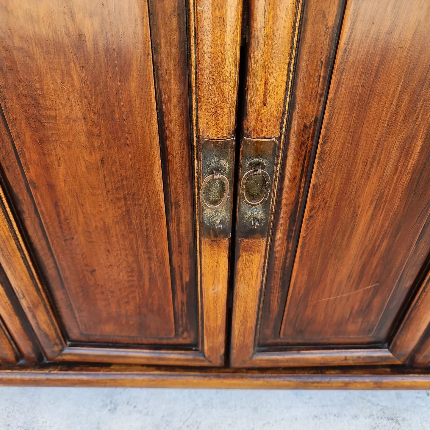 Antique Qing Dynasty Chinese Cabinet Bar Buffet Server